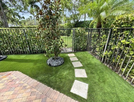 boynton-beach-artificial-grass-cleaner-specialists